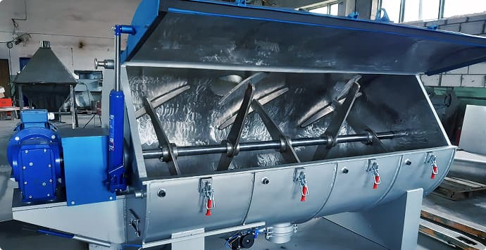 Смешивание с сухими и жидкими компонентами